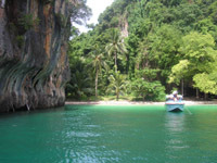 Krabi Bay has many islands with secluded beaches